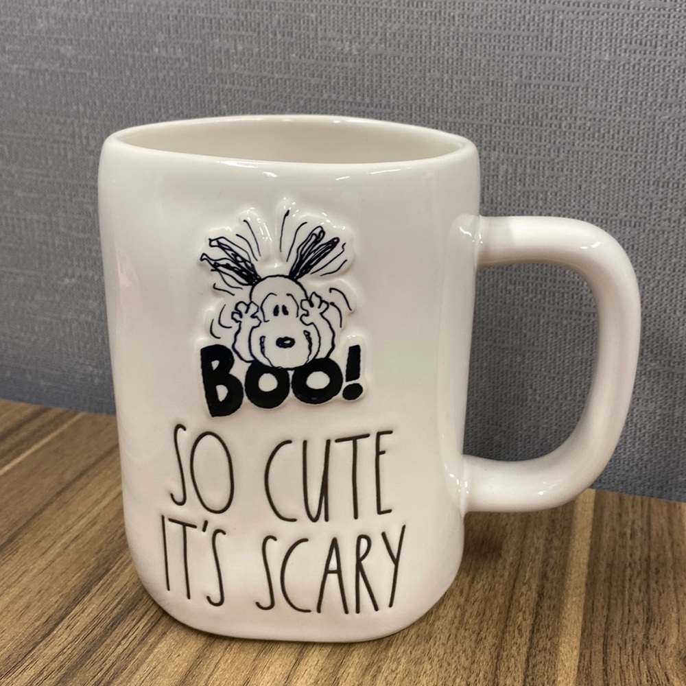 Rae Dunn Peanuts Snoopy Halloween mug. NWOT